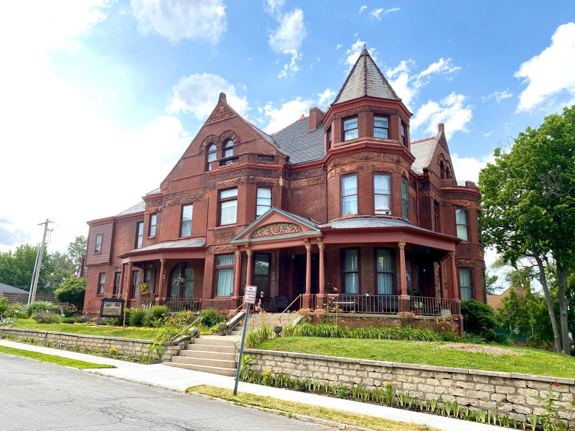 Villa Vineyard Mansion Carriage House Saint Joseph Exterior foto