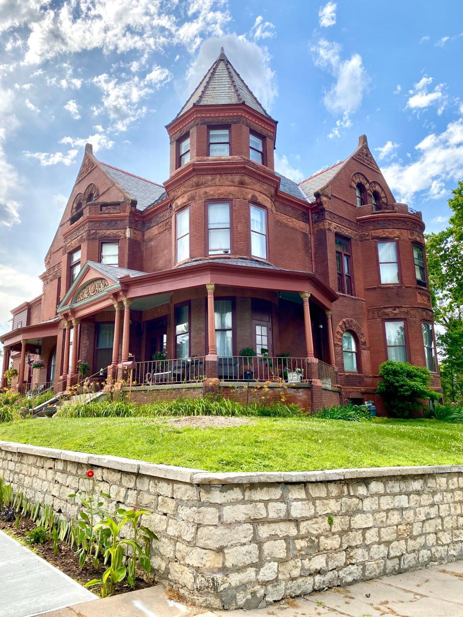 Villa Vineyard Mansion Carriage House Saint Joseph Exterior foto
